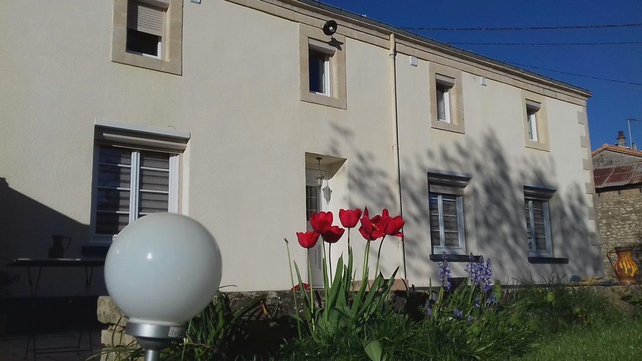 Entre Marais Et Gatine Bed & Breakfast Saint-Pompain Dış mekan fotoğraf